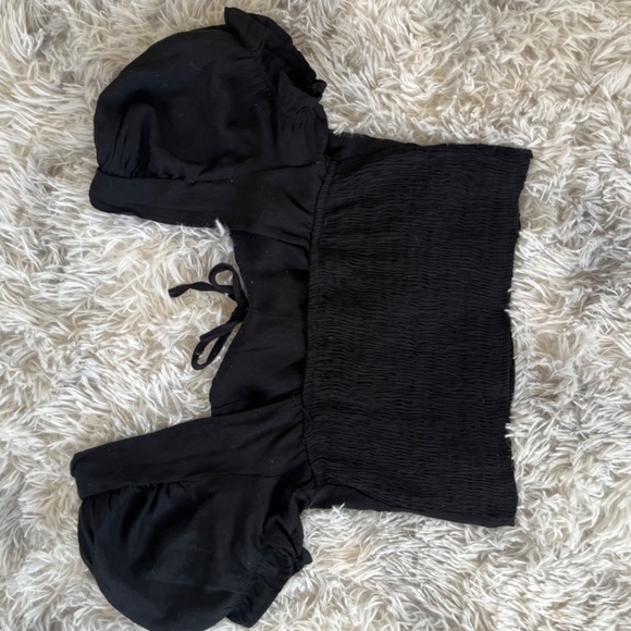 Crop Blouse - Picture 2 of 2